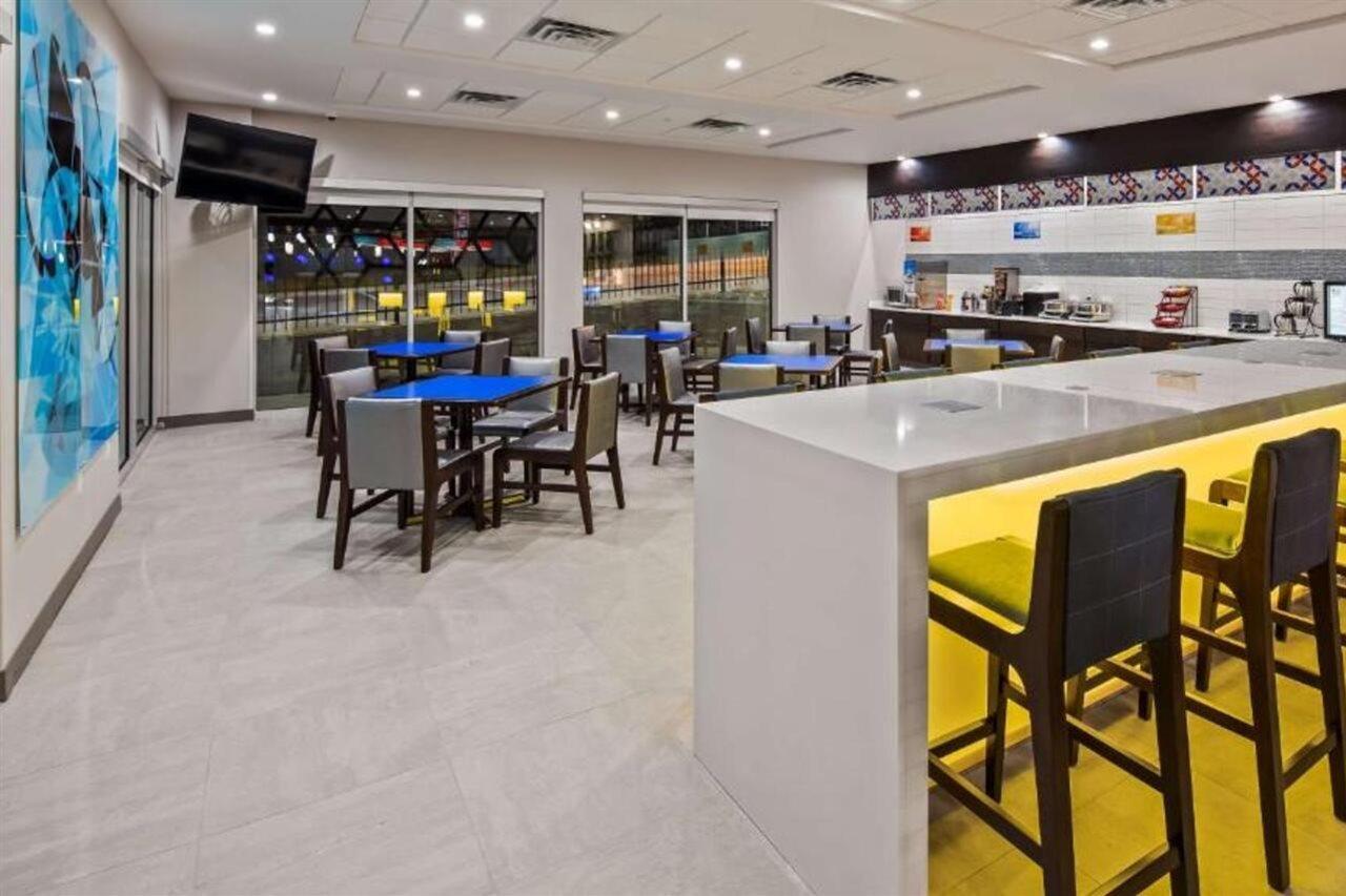 Glo Best Western Tulsa-Catoosa East Route 66 Esterno foto
